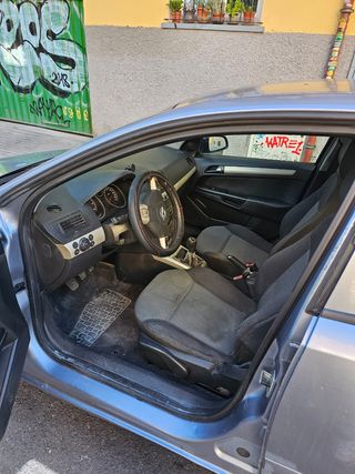 Opel Astra 2007