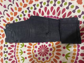 Pantalón vaquero negro Zara