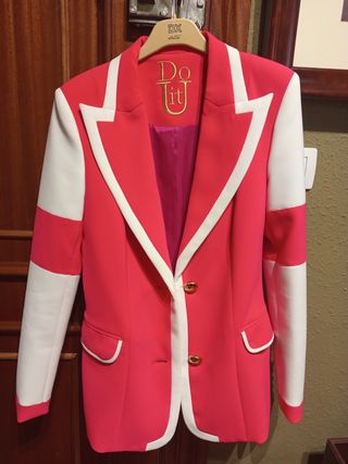 Chaqueta Blazer Udoit fucsia y blanca