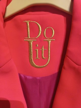 Chaqueta Blazer Udoit fucsia y blanca