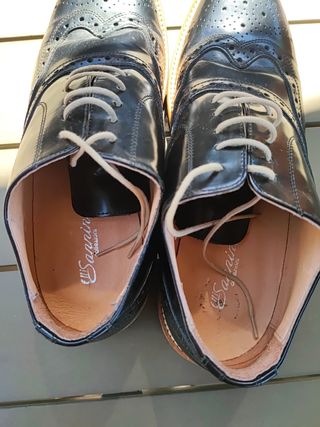Zapatos elegantes hombre negros