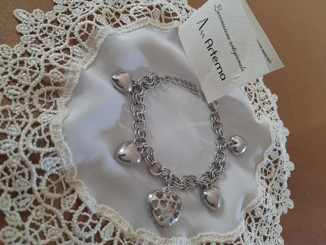 Bracciale con cuoricini