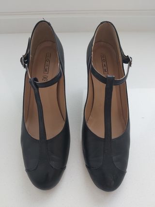 Zapatos Zoak Talla 41 Negros