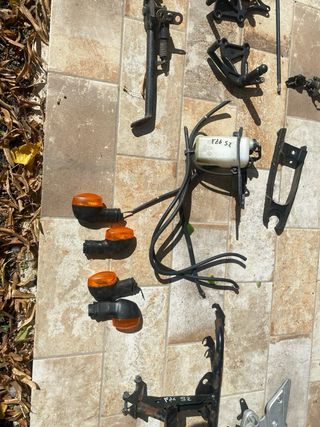 Yamaha FZ6 S2 Pedane e ricambi