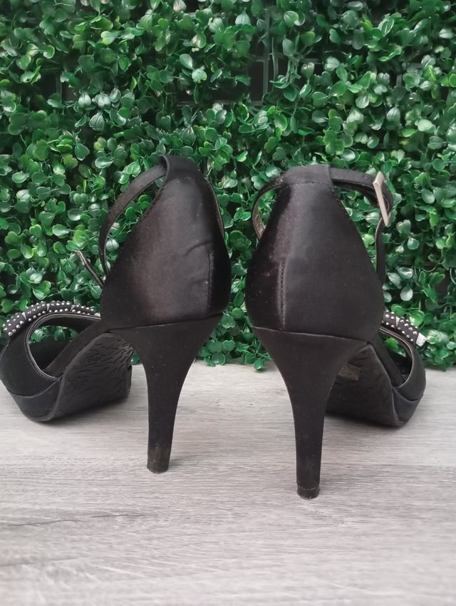 Zapatos de tacón negros 39