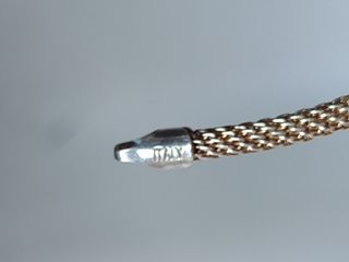 Bonito collar tipo gargantilla de diseño italiano 