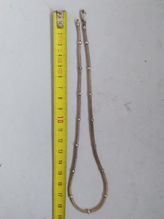 Bonito collar tipo gargantilla de diseño italiano 