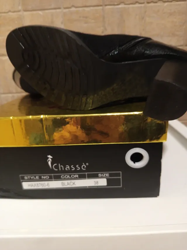 Botines de tacón ante e imitación piel negros