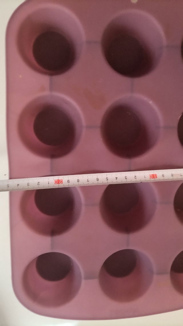 Molde silicona cupcakes/chocolates.