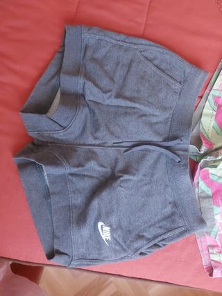 Conjunto 2 Pantalones Cortos Roxy y Nike