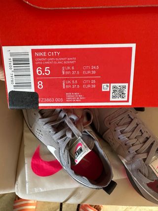 Zapatillas Nike City Gris y Rosa