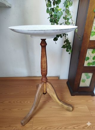 Mesita auxiliar de madera