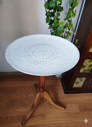 Mesita auxiliar de madera