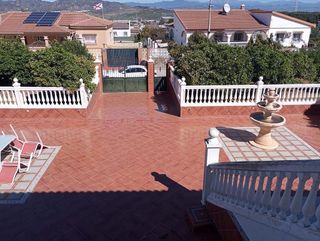 Chalet en venta en Pinos de Alhaurín - Periferia en Alhaurín de la Torre