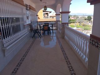 Chalet en venta en Pinos de Alhaurín - Periferia en Alhaurín de la Torre
