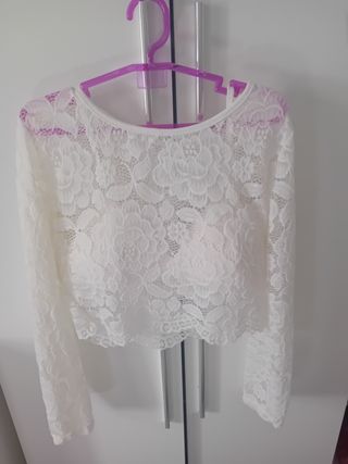 Camiseta blanca de encaje manga larga