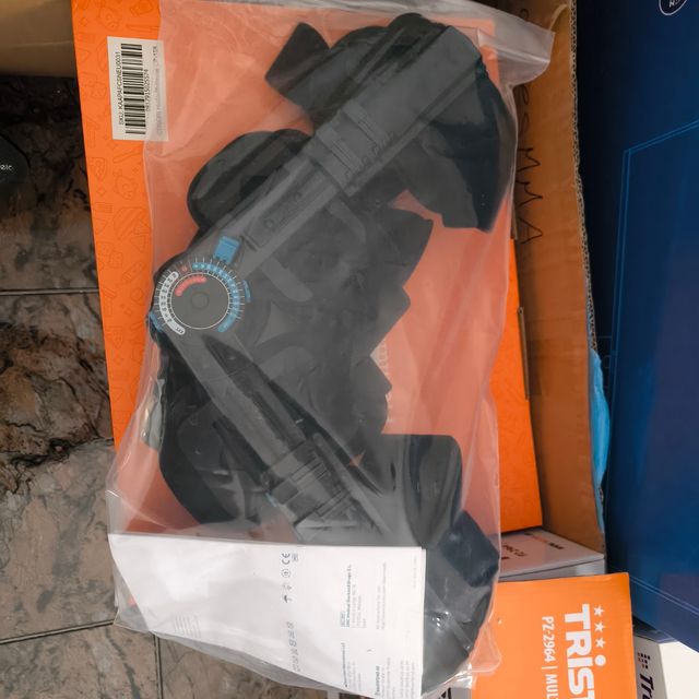 Rodillera ortopédica de ligamentos.