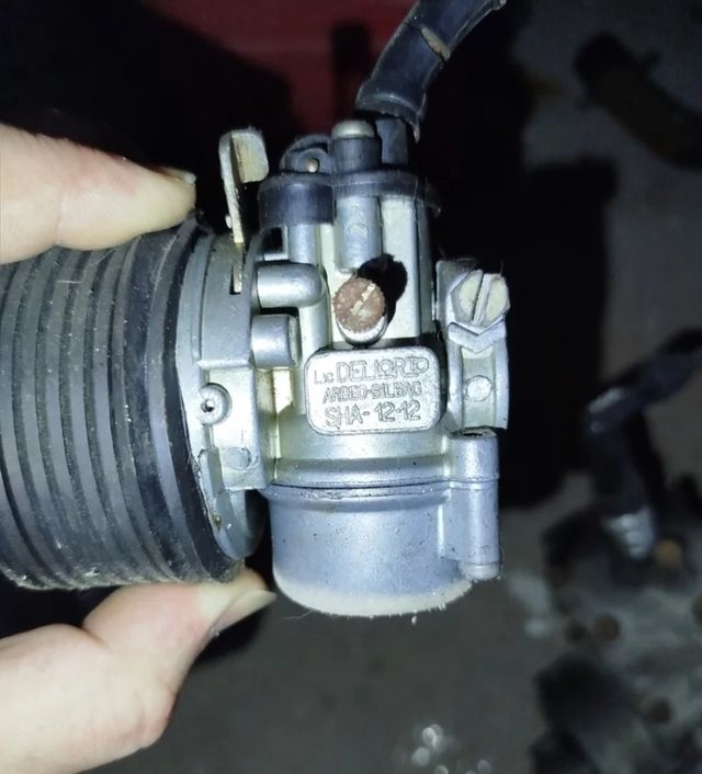 Última unidad Carburador Dellorto SHA-12