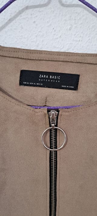 Chaqueta Zara Beige con Flecos