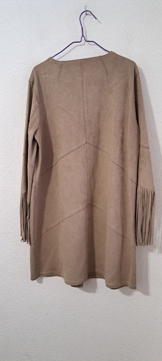 Chaqueta Zara Beige con Flecos