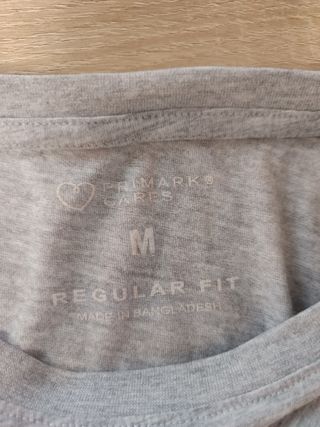 Camiseta gris Primark corte regular