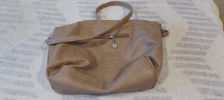 Bolso de hombro beige