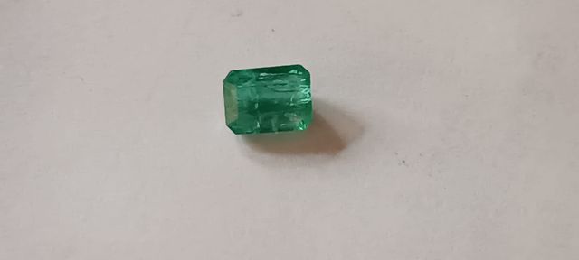 Esmeralda Zambia 6.8x5 mm