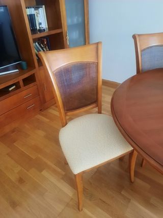 4 Sillas de Comedor Madera y Rattan