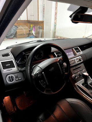 Land Rover Range Rover Sport 2011
