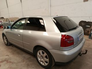Audi A3 1.9 TDI sport coupé 