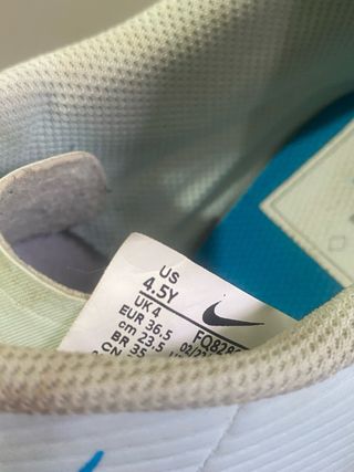Botas de fútbol Nike para niño