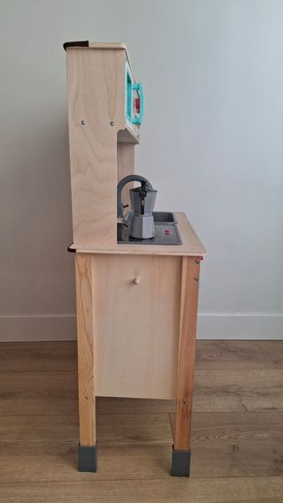 Cocinita de madera Lidl para niños y alimentos