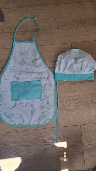 Cocinita de madera Lidl para niños y alimentos