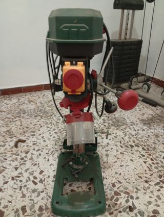 Taladro de columna PARKSIDE PTBM 900 A1