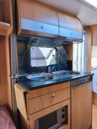 Caravana Burstner Belcanto 435TS