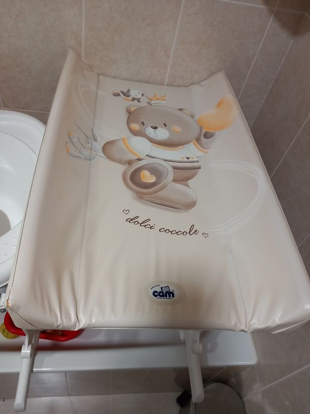 Bañera y cambiador bebé CAM
