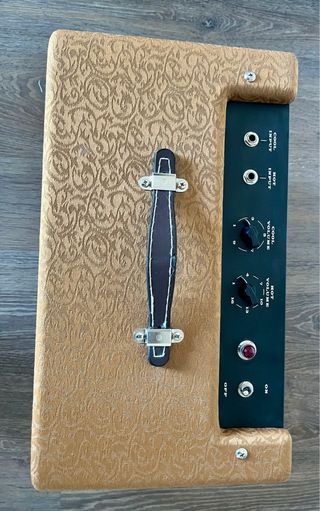 Amplificador Fender Ramparte de guitarra eléctrica