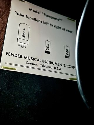 Amplificador Fender Ramparte de guitarra eléctrica