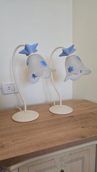 Lámparas de mesa infantiles con estrellas