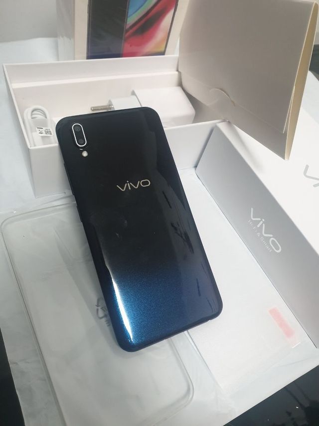 Móvil Vivo Negro - Sin Estrenar