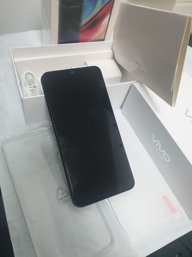 Móvil Vivo Negro - Sin Estrenar