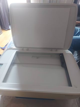 Impresora HP Beige y Blanca
