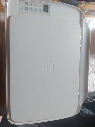 Impresora HP Beige y Blanca