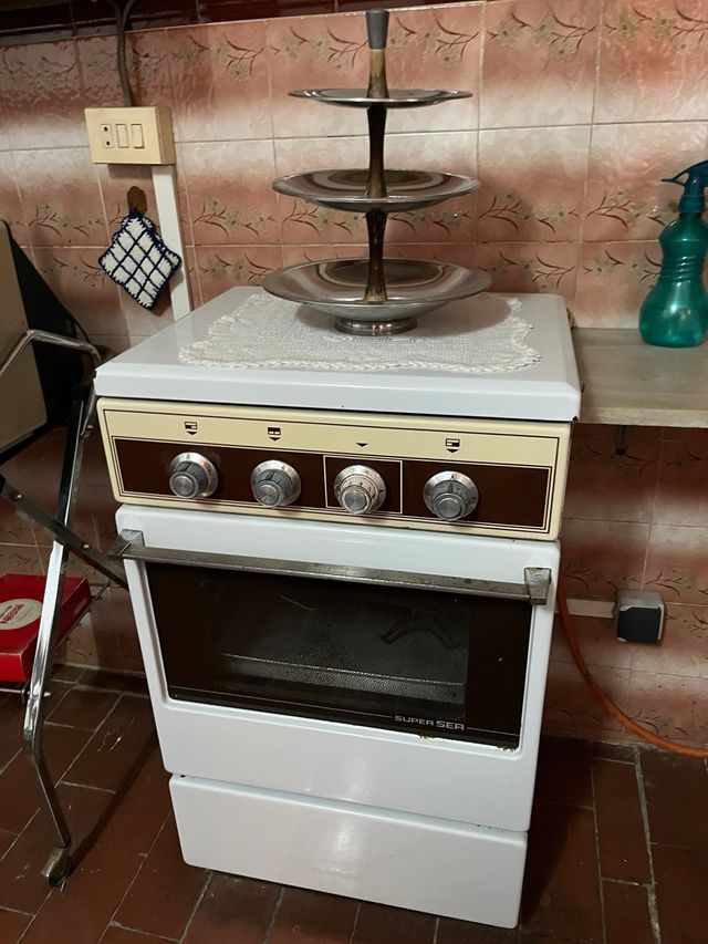 Fornello a gas a 3 fuochi