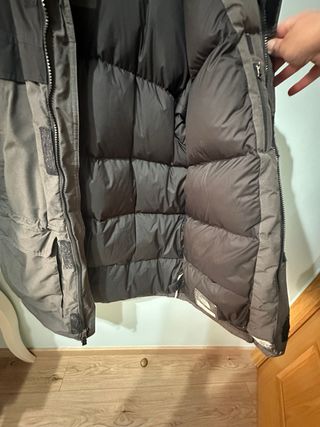 The North Face DRYVENT 550
