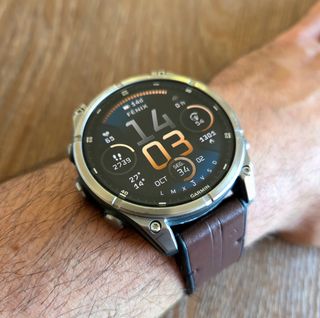 Reloj Garmin Fénix 8 47mm Amoled Titanio Zafiro