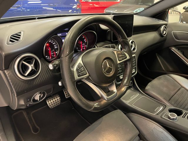 Mercedes-Benz Clase A 200d AMG LINE