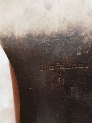 Botines Zara Cuero Marrón Tachuelas