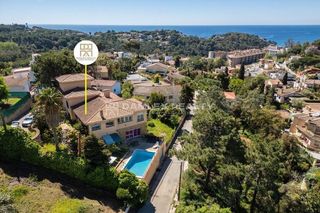 Chalet en venta en Roca Grossa - Serra Brava en Lloret de Mar