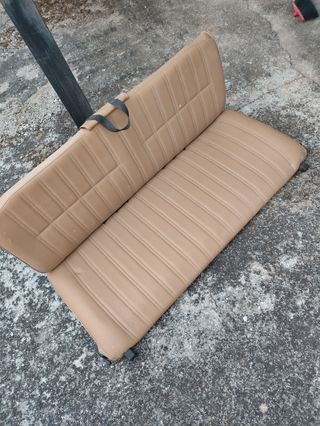 Asientos Nuevos traseros de Nissan Patrol 89